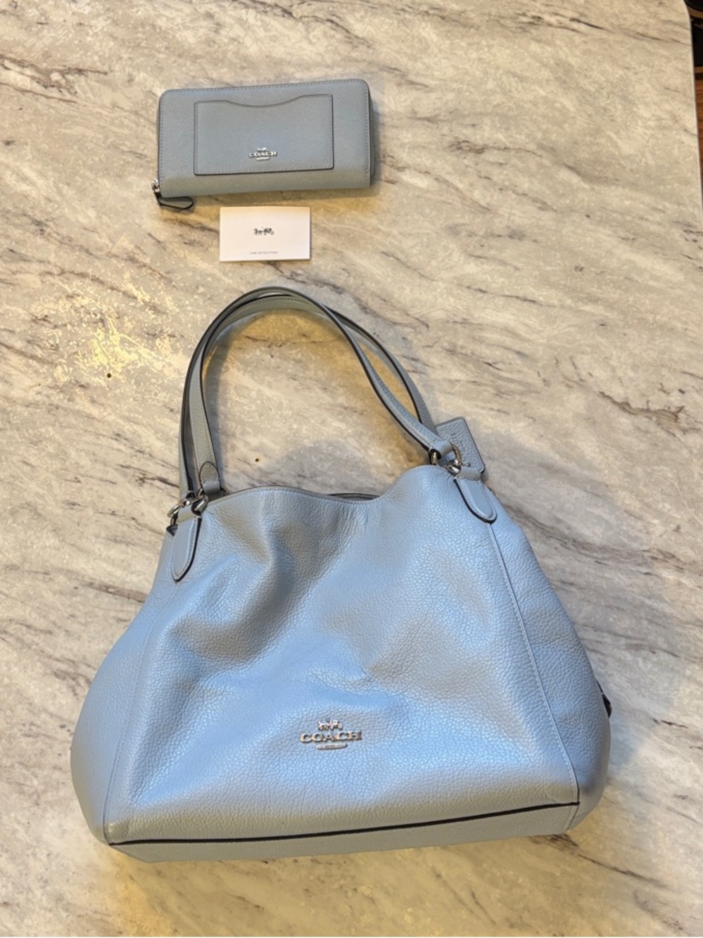 NWOT! Coach Hallie Light Blue Pebbled Leather Shoulder Bag with Matching Wallet